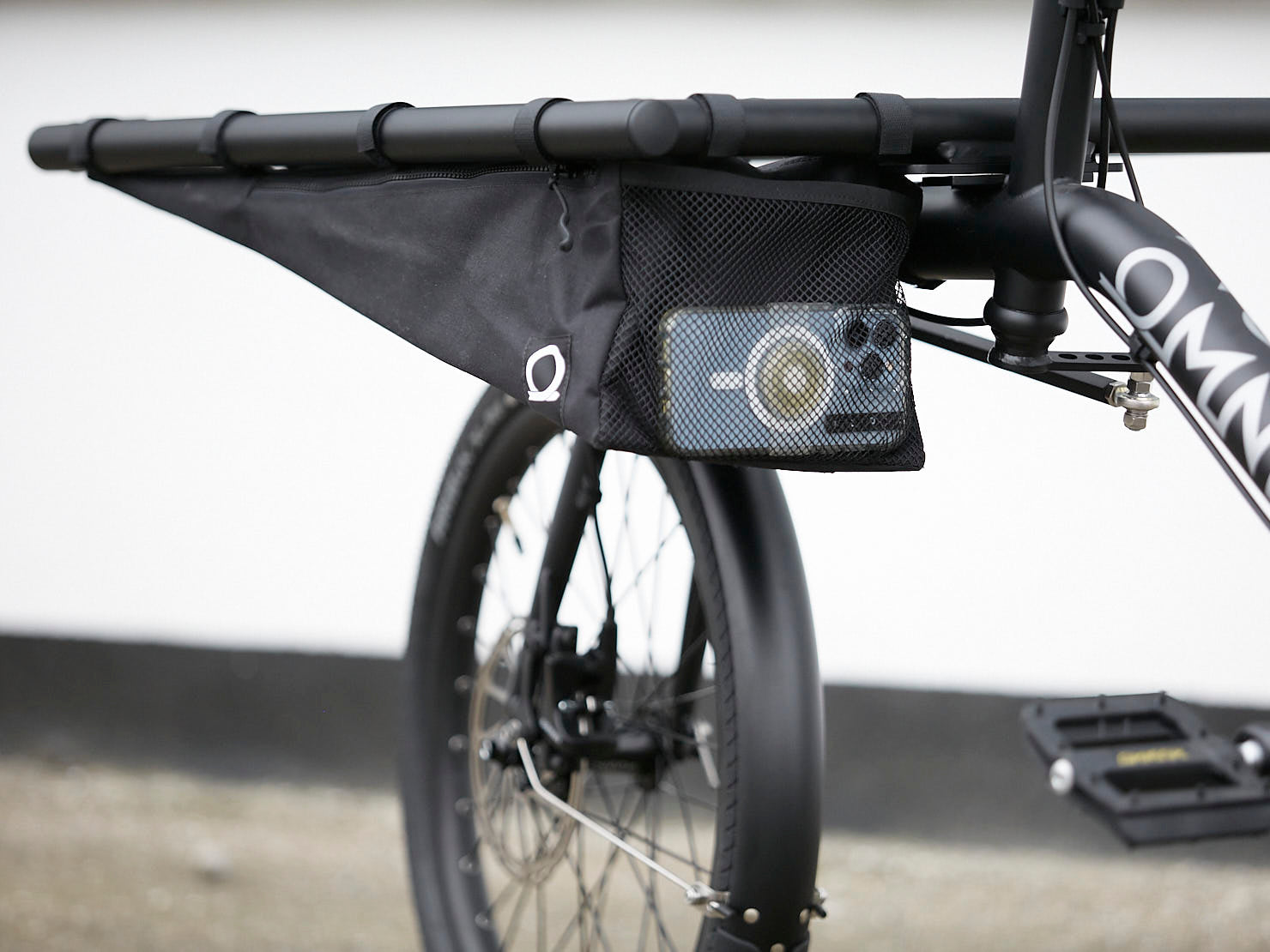 Omnium Mini-Max Wedgie Bag