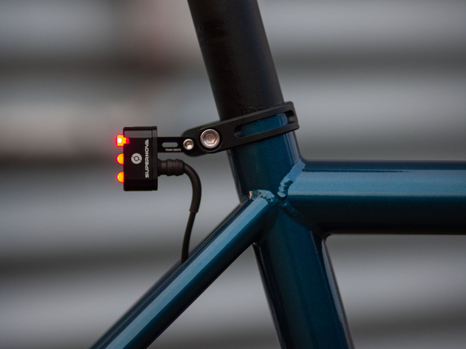 Omnium Seatpost Clamp for Supernova Light